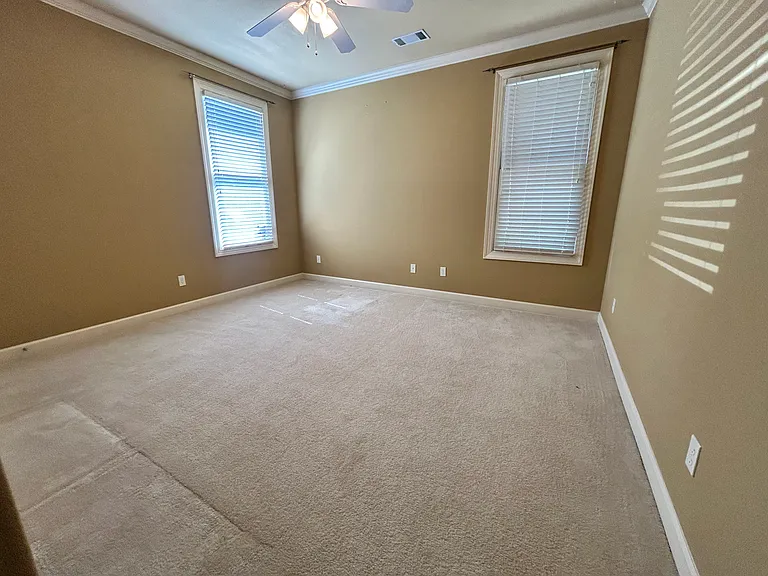 115 Noyant Dr — Photo 22