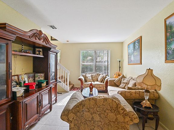 4th image of 5438 Wellcraft Drive