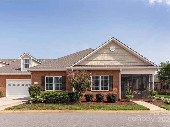 8313 Glacier Dr #84, Denver, NC 28037