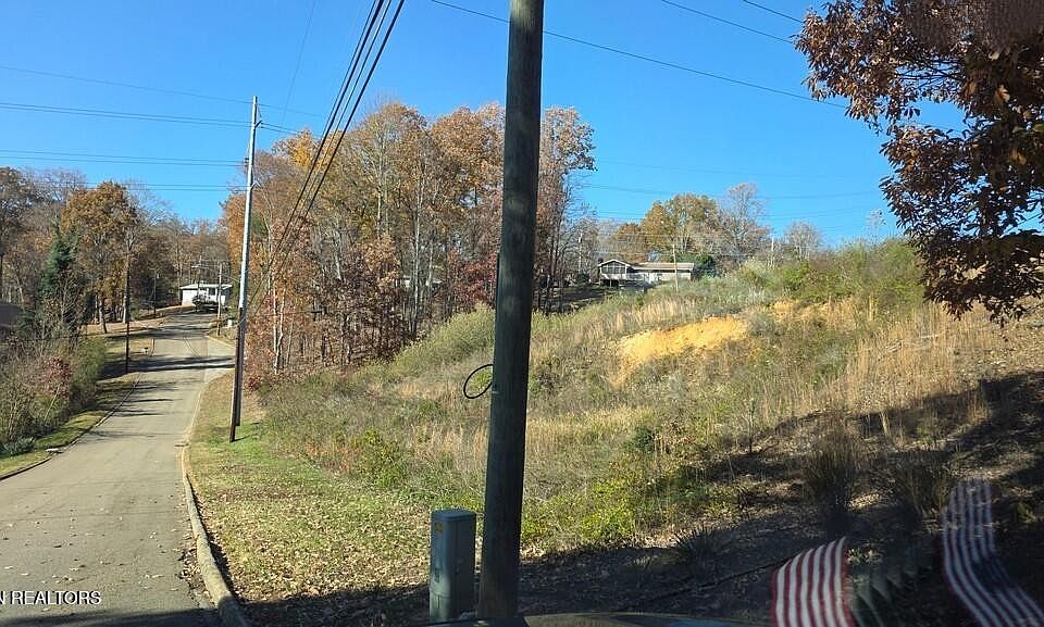 2nd image of 0 Silverhill Dr Lot 0