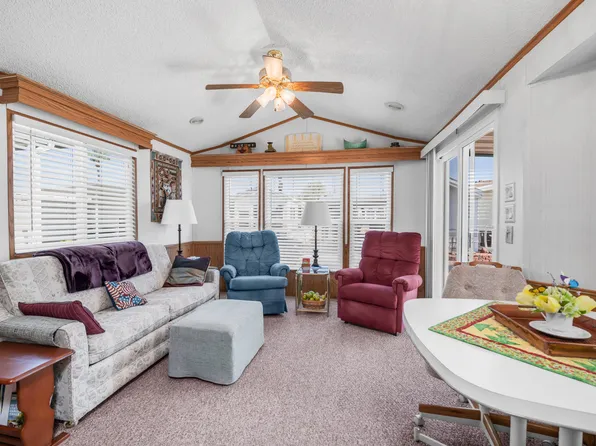 579 JASPAR Drive #579, Apache Junction, AZ 85119