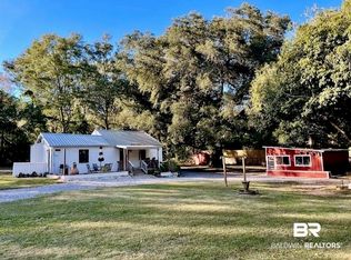 24561 Peavy Ln, Robertsdale, AL 36567
