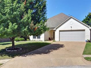 7508 Bunker Ct, Benbrook, TX 76126