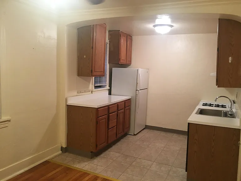 208 Beverly Rd #4 — Photo 7