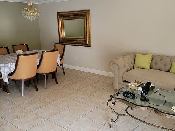 4th image of 879 Meadowland Dr APT N