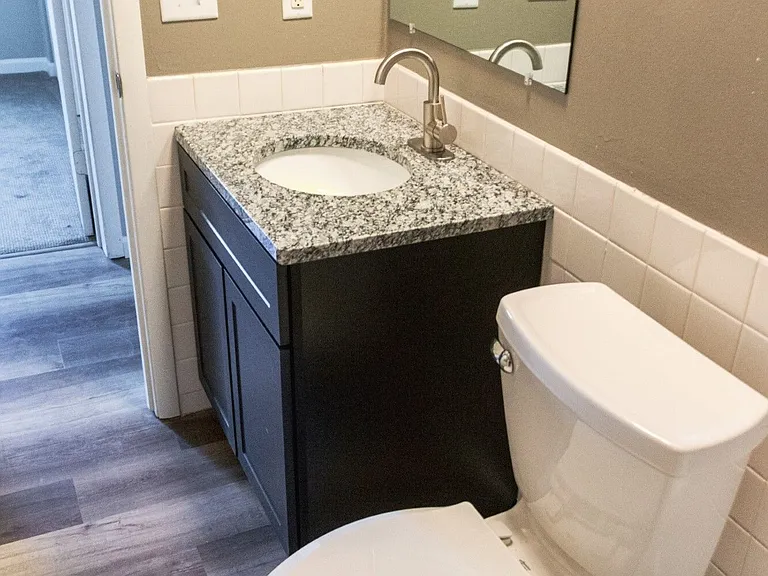 The Birchway Apartments — Photo 20
