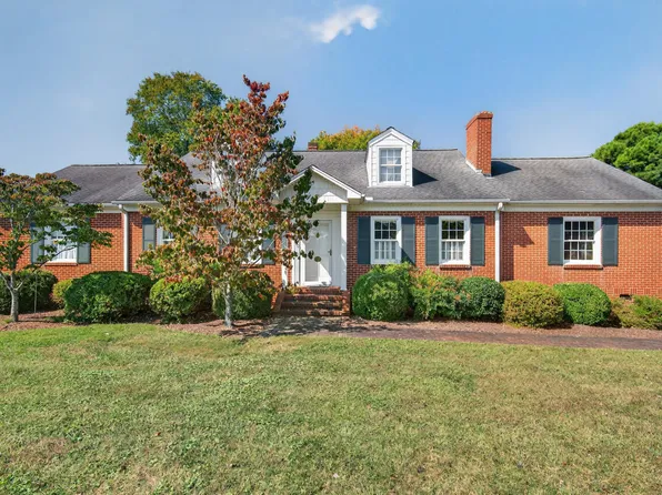 720 Roxboro St, Haw River, NC 27258