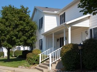 513 S Silverwood Ln APT F, Goshen, IN 46526