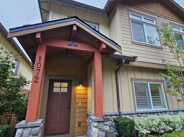 1072 Cabin Creek Ln SW