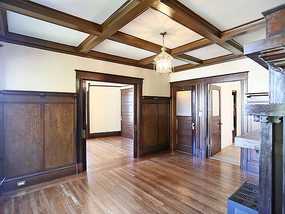 2nd image of 430 Steiner St APT 4