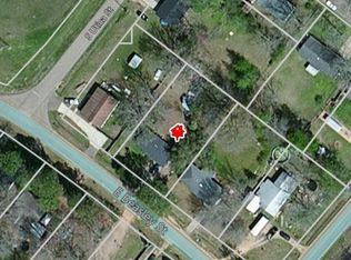 111 E Beasley St, Terry, MS 39170