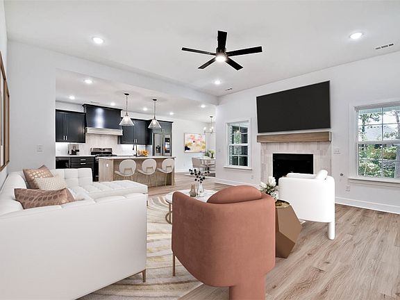 3rd image of 44 Carrick Dr