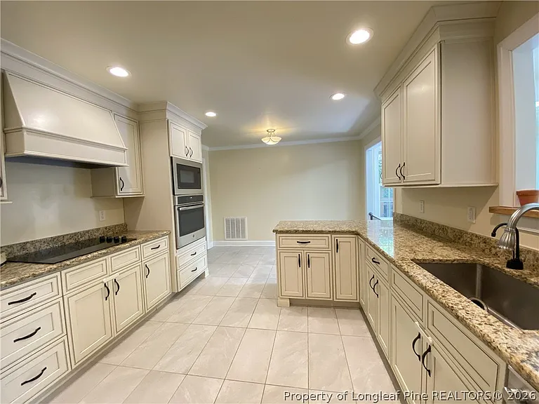 1906 Owls Nest Rd — Photo 5