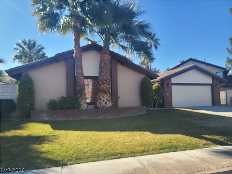 1817 Quarley Pl — Photo 1