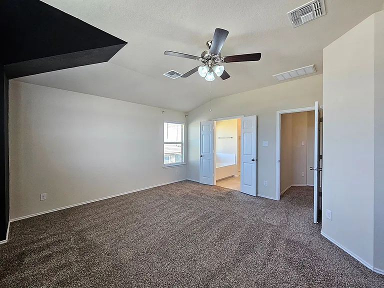 3901 Brunswick Dr — Photo 12
