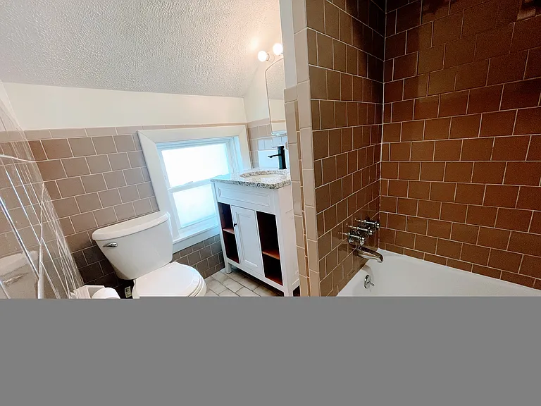 44 Morton St #3S — Photo 6