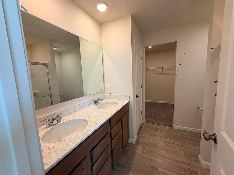 3828 Sterling Dr — Photo 10