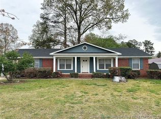 5223 Foxfire Rd, Fayetteville, NC 28303