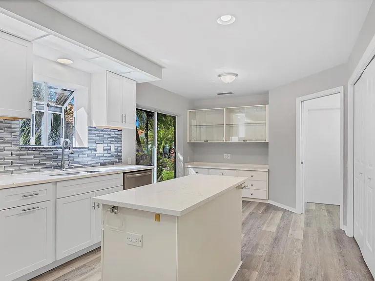 4998 Tamarack Trl — Photo 14