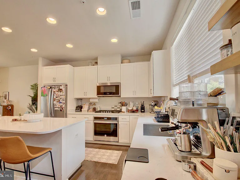 8078 Tribeca St — Photo 11