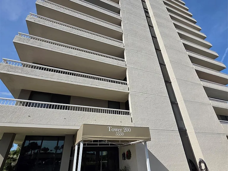 5550 N Ocean Dr — Photo 39