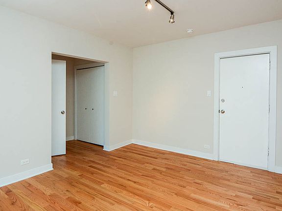 5th image of 2420 N Kedzie Blvd APT 207
