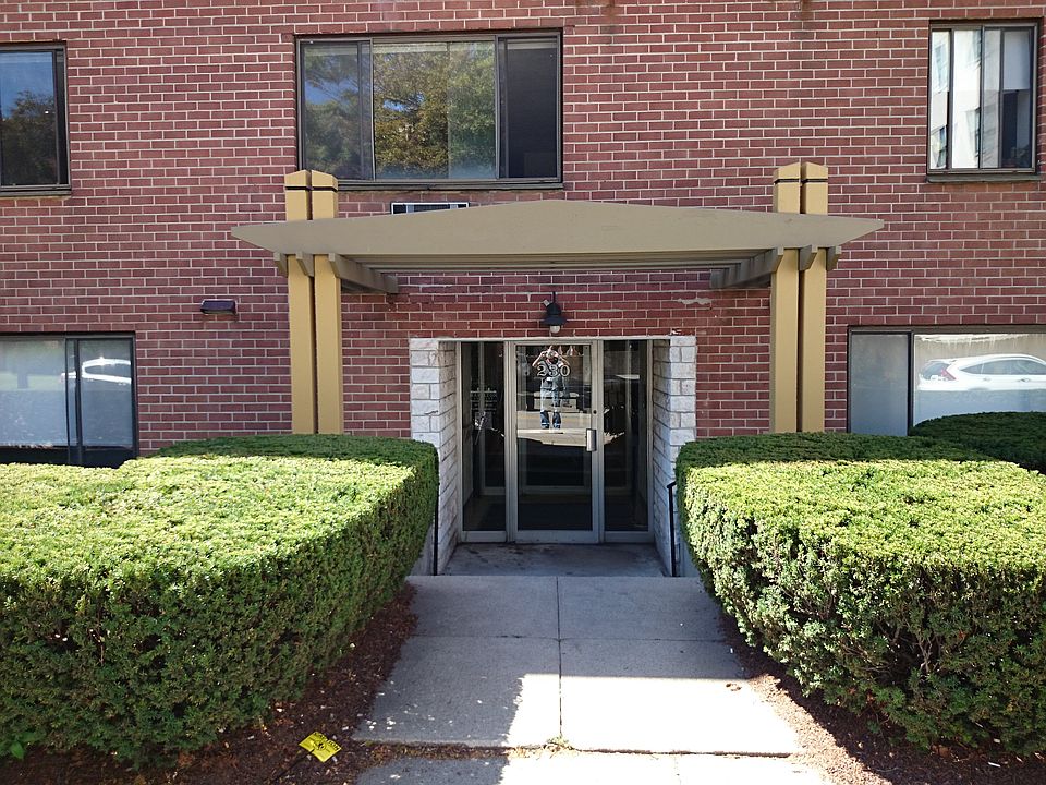 1st image of 230 Babcock St APT 1A