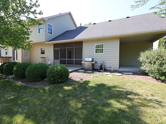 4th image of 3012 Thornwood Ln