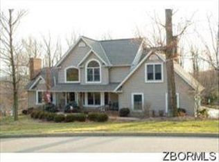 150 Hawthorn Dr, New Concord, OH 43762