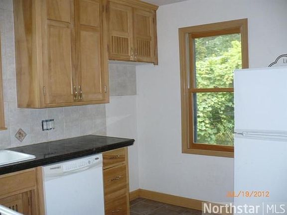 5th image of 1588 Race St