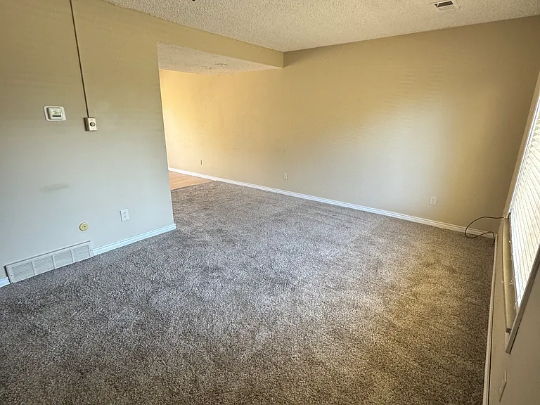 8325 W Virginia Ave — Photo 2