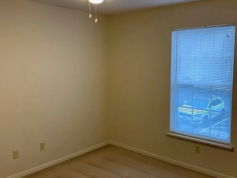 119 Vixen Cir #I — Photo 12