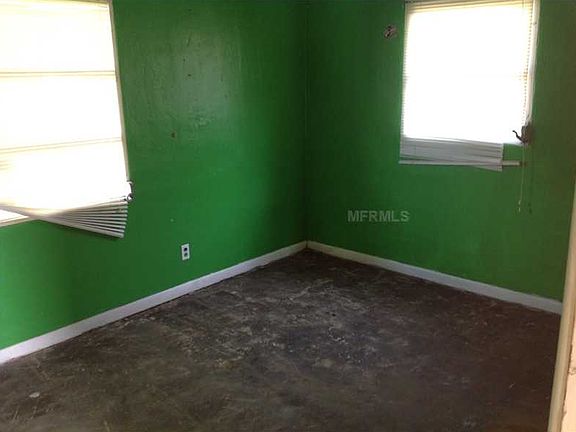 5th image of 8431 53rd Way N