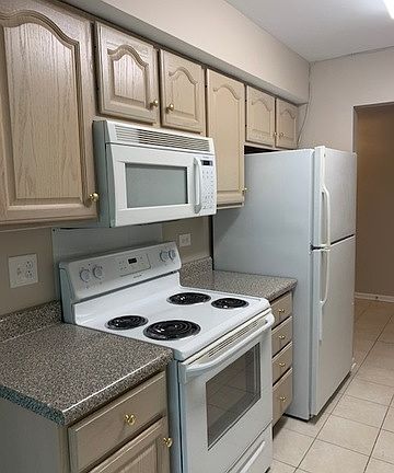 3rd image of 9530 Lamon Ave APT 211