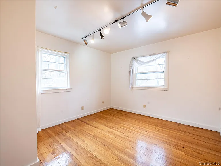 127 Wooleys Ln — Photo 16