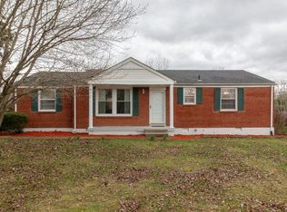 200 Evergreen Dr, Columbia, TN 38401