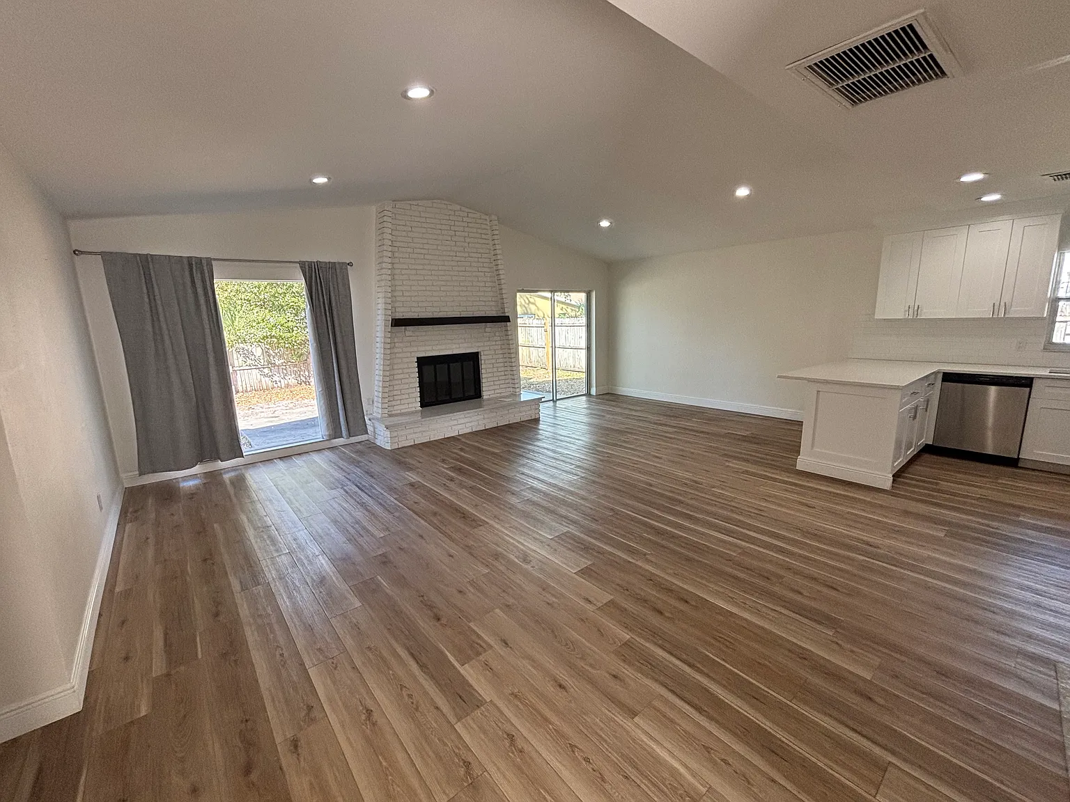 6802 Hanley Rd — Photo 1