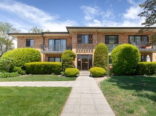 1033 Busse Hwy APT 1D, Park Ridge, IL 60068