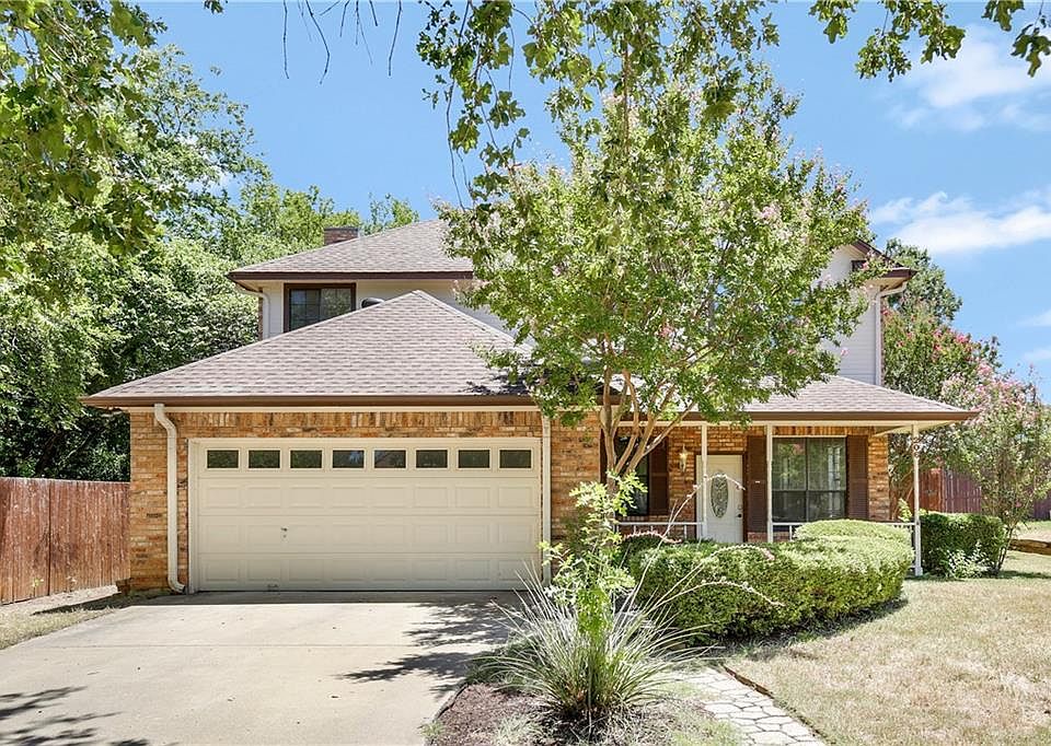 1st image of 206 E Mistletoe Dr