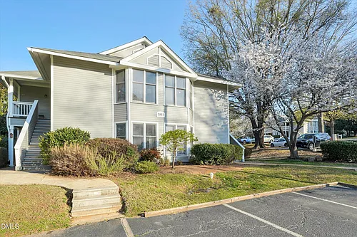 2811 Edridge Ct #202 Photo 1