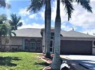2206 SW 12th Pl, Cape Coral, FL 33991