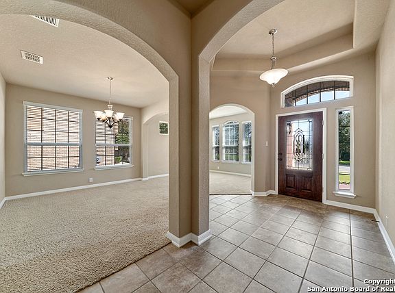 4th image of 105 Bay Hill Dr