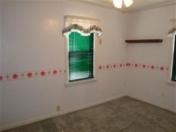 4th image of 219 Jackson Ave