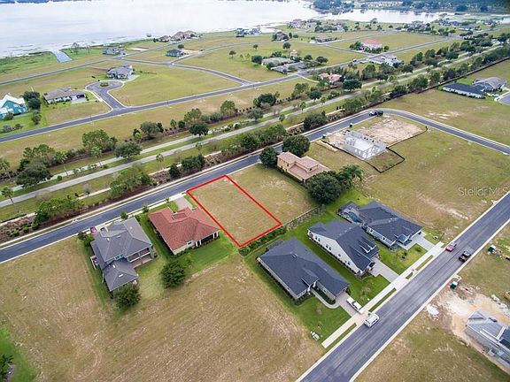 3rd image of 138 Stargrass Dr
