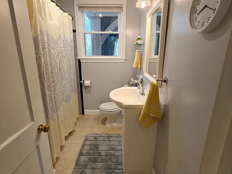 Full Bathroom #3, serves Bedroom #2.