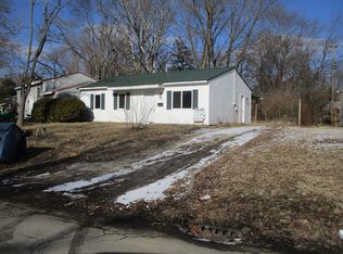 110 S Scottswood Dr, Urbana, IL