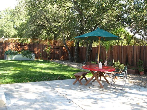 Large Backyard next to the Vineyards
