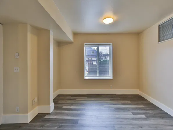 310 Aloha St, Seattle, WA