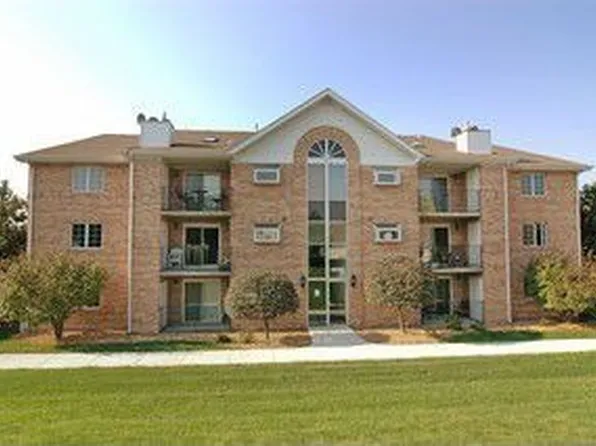 3048 Matthew Ln APT A1, Homewood, IL 60430