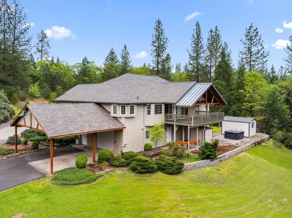 279 Palos Verdes Dr, Grants Pass, OR 97526